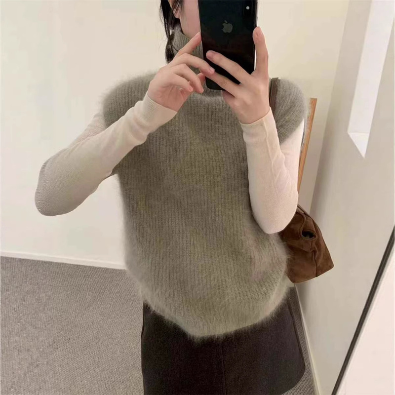 Casual Style Solid Color Sleeveless Turtleneck Sweater Vest for Women, Loose Fit for Layering in Autumn and Winter, Soft Knit Outerwear Casual Style Solid Color Sleeveless Turtleneck Sweater Vest for Women, Loose Fit for Layering in Autumn and Winter, Soft Knit Outerwear