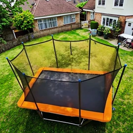 跳床;其他健身器材