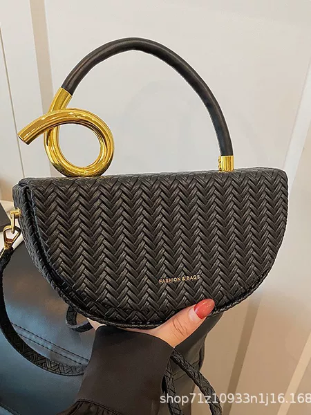 Cross-Border Niche Design Personalized Handbag with a Light Luxury and High-End Feel, Fashionable Woven Shoulder and Crossbody Saddle Bag