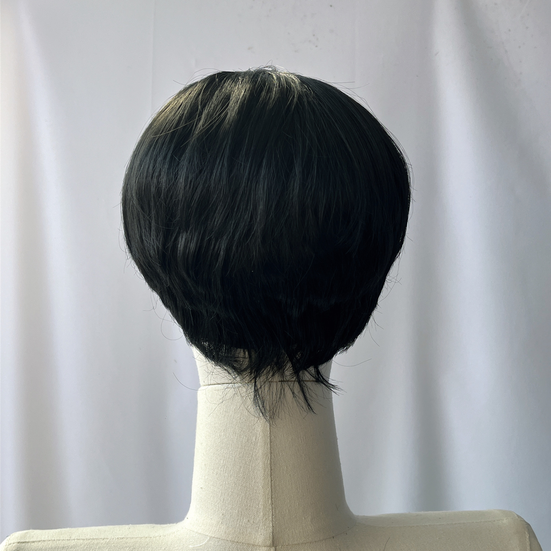 Fabricantes al por mayor Europa y América comercio exterior mujeres moda fibra química de cabello corto de alta temperatura temperamento de seda peluca suministro al por mayor estable