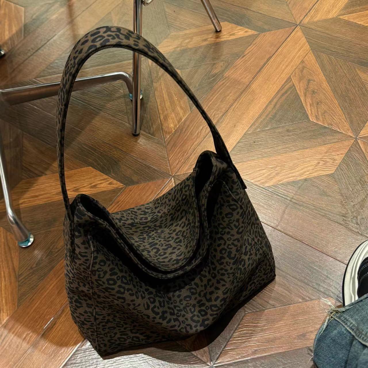 Women Leopard Print Canvas Shoulder Bag, Large Capacity Reusable Shopping Tote Bag, Fashion Bag For Class, Work & Daily Use_voghion.com