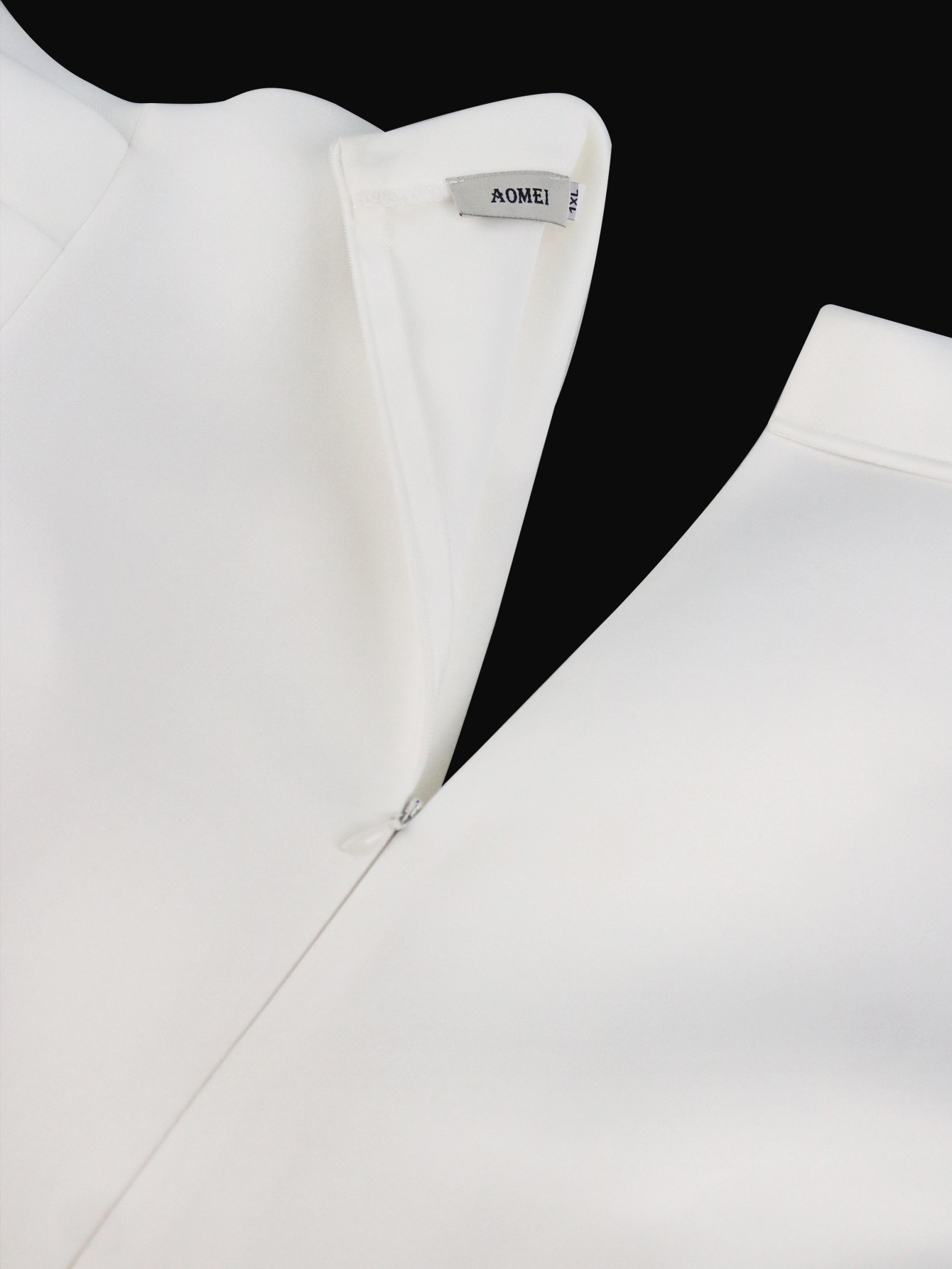Robe grande taille élégante avec col tailleur et épaulettes_voghion.com