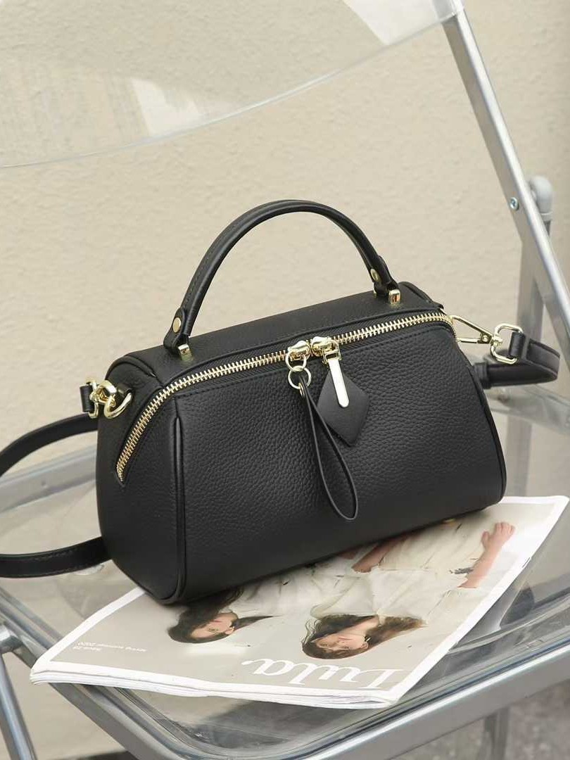 国境を越えた新作、多用途なTOGO一層牛革ボストンバッグ、欧米風クロスボディ、ハンドバッグ、トレンドのショルダーピローバッグ