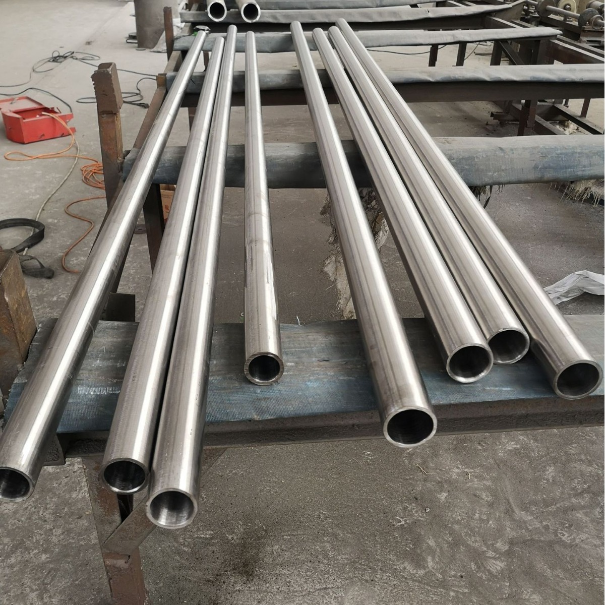 管道，棒材Inconel725,N07725酸洗无缝管，光亮无缝管