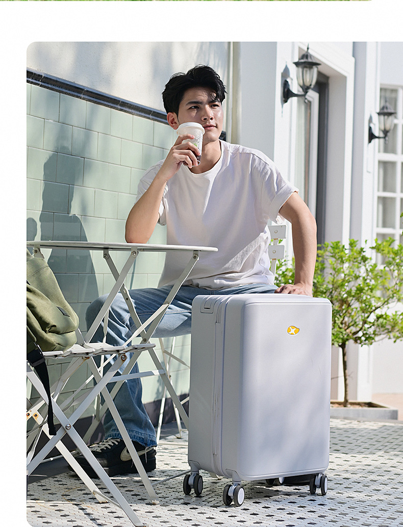 Vali kéo 20 inch chống nước bánh xe đa hướng dung tích 53L — 53L Công suất khổng lồ gói màu đen chi tiết 24