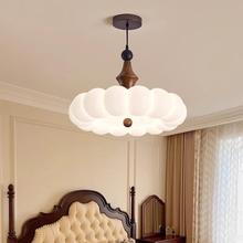 法式中古奶油风主卧室吊灯复古胡桃木色书房灯儿童房温馨护眼吊灯