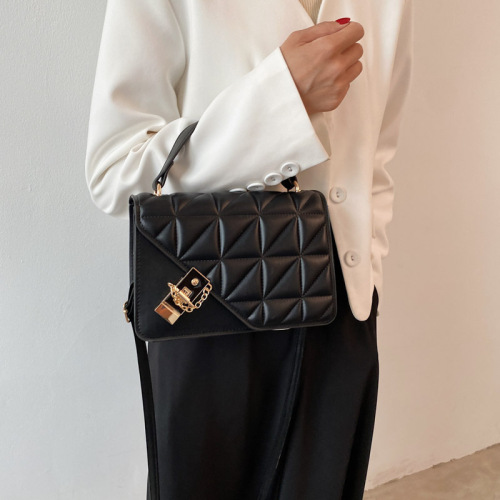 Foreign trade  new popular one-shoulder crossbody bag, simple chain small bag, fashionable and casual rhombus women's bag, small square bag