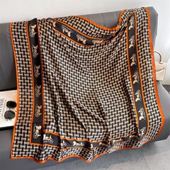 新商品110 × 110角巾シミュレーションシルクサテンプリントシルクタオル女性麗錦鍛造シミュレーションシルクスカーフ東南アジア
