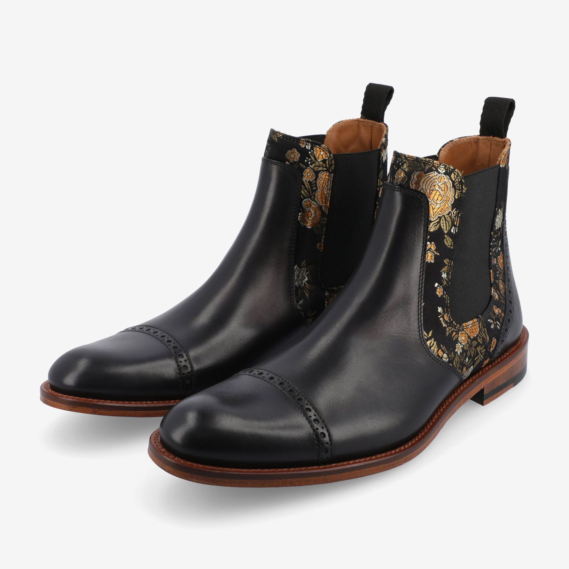 Botas de cuero de hombre de comercio exterior transfronterizo Botas de cuero bordadas Botas de cuero de hombre Botas Martin Botas de cuero de hombre grandes