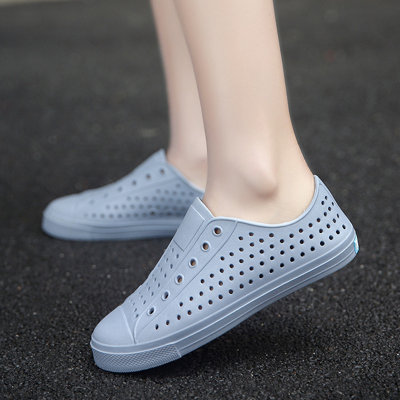2022 Summer New Fashion Hollow Lazy Slip-on Sandals for Outer Wear Non-slip Soft Bottom Hoole Cave Shoes Tide