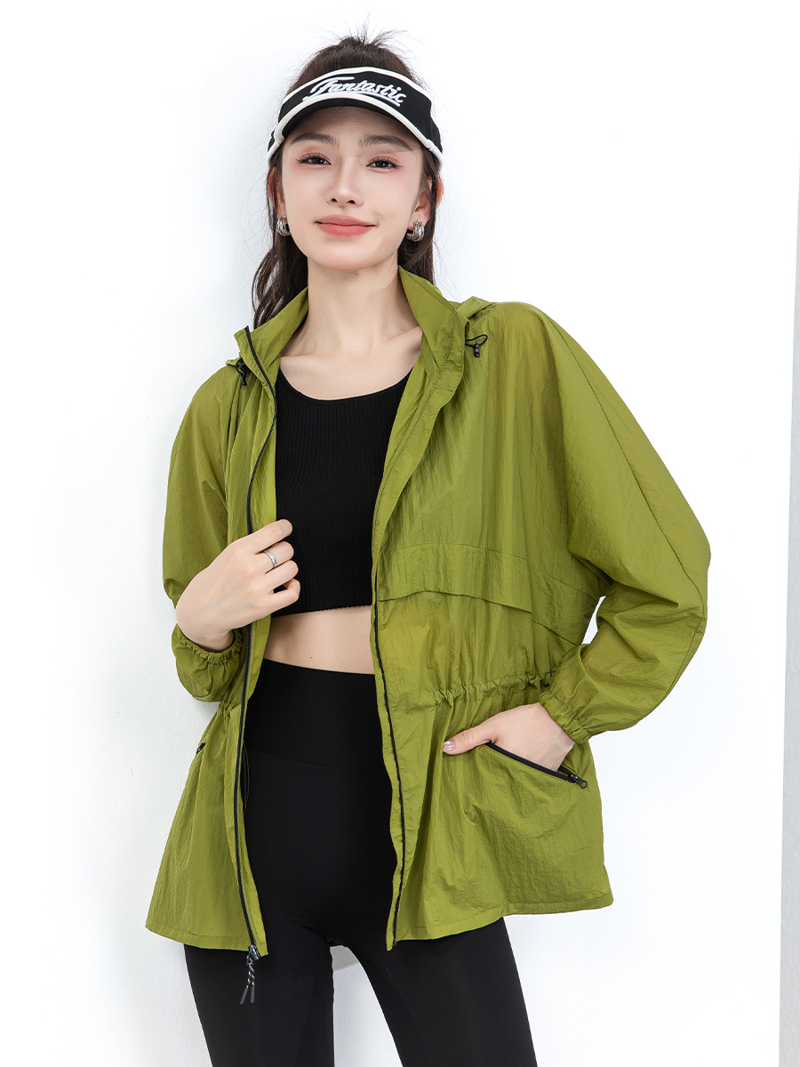 Áo chống nắng nữ dáng dài có mũ, chất liệu nylon mỏng nhẹ thoáng khí — Màu xanh lá cây