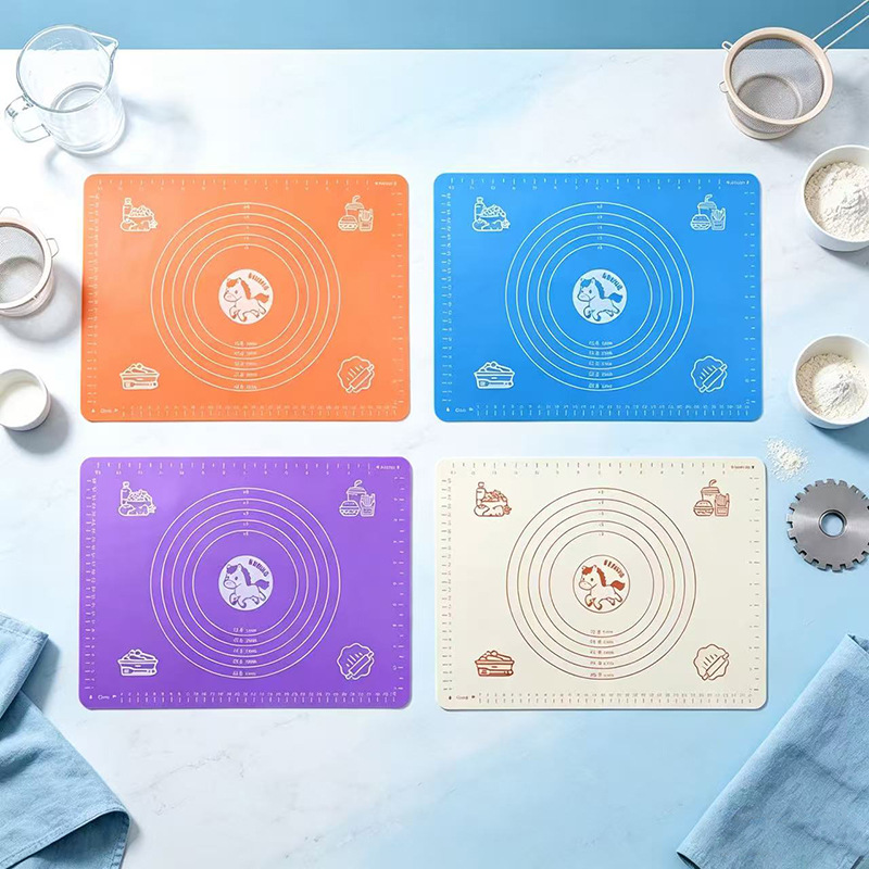 Silicone mat with scale, kneading mat, baking mat, heat-resistant thick cutting board, baking kitchen utensils, and cooking mat
