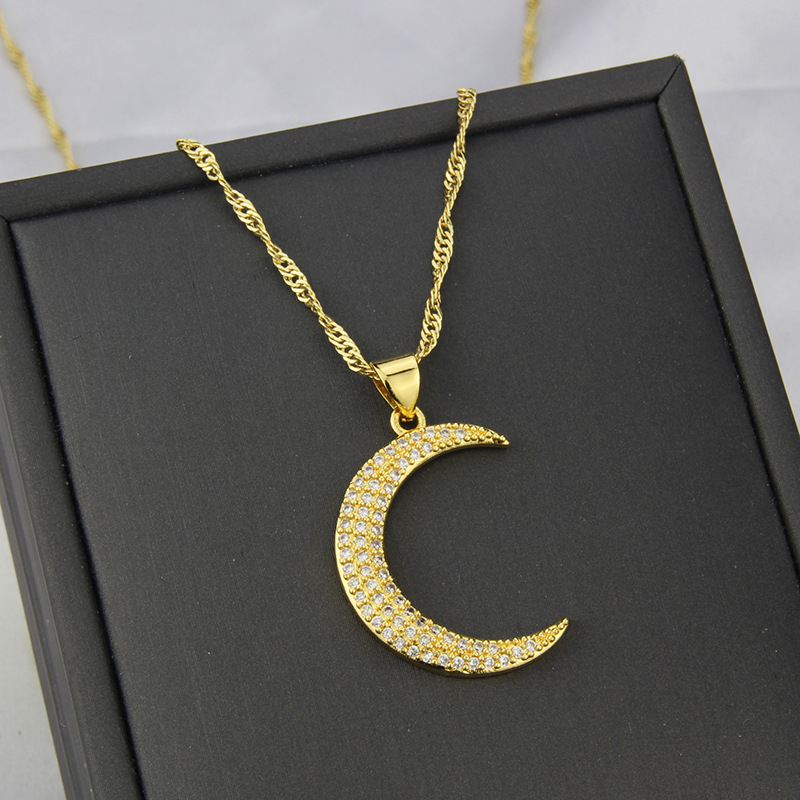 New simple zirconium inlaid crescent copper gold-plated zirconium inlaid necklace