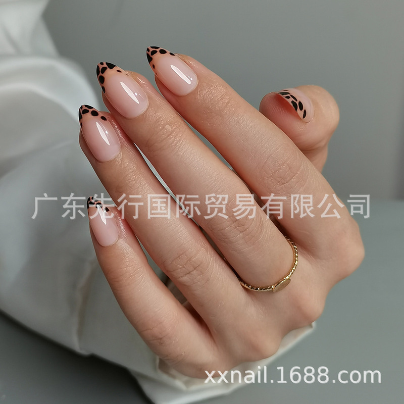 32Pcs Nails 16Size Leopard Print Gel Soft Nail Finished Fake Nail Press Manicure Patch Wearable Nail Patch