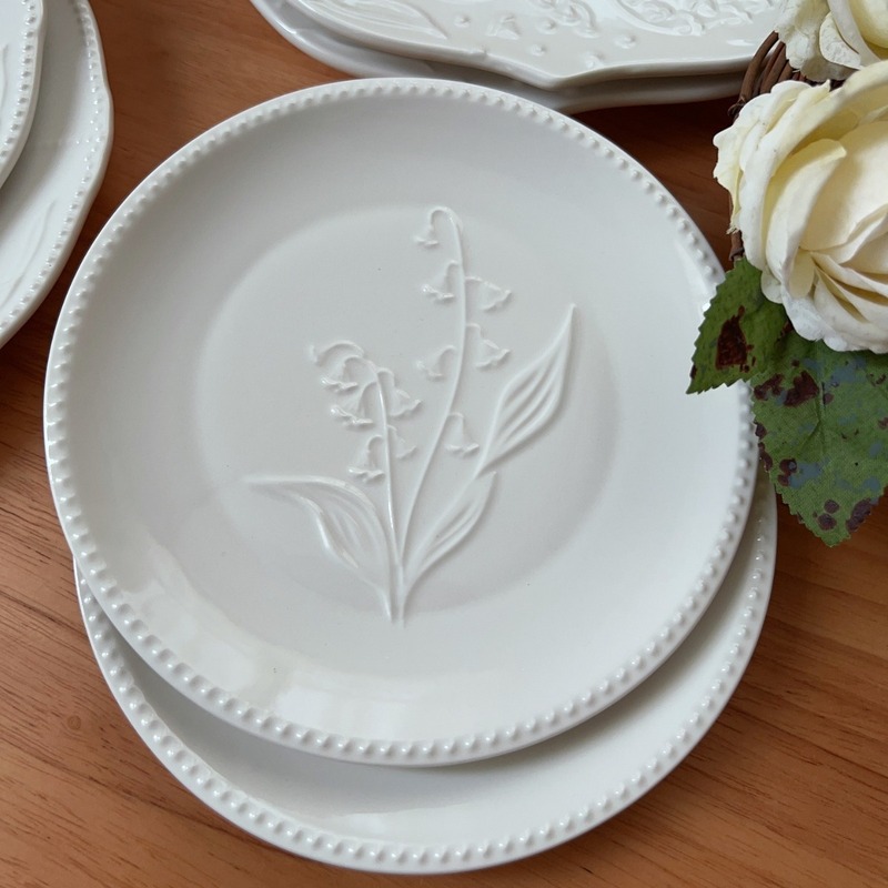 フレンチ中古風レリーフすずらん花卉陶磁器皿洋食菓子皿|undefined