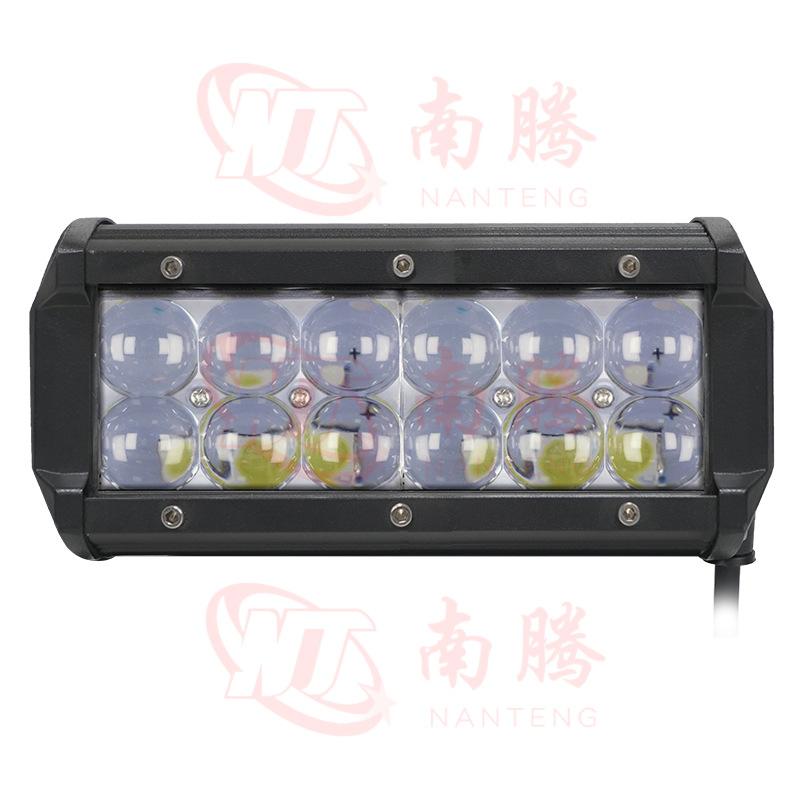 Alto brillo off-road vehículo proyector 4D lente tira luz de trabajo luz LED coche luz camión ingeniería playa luz del coche