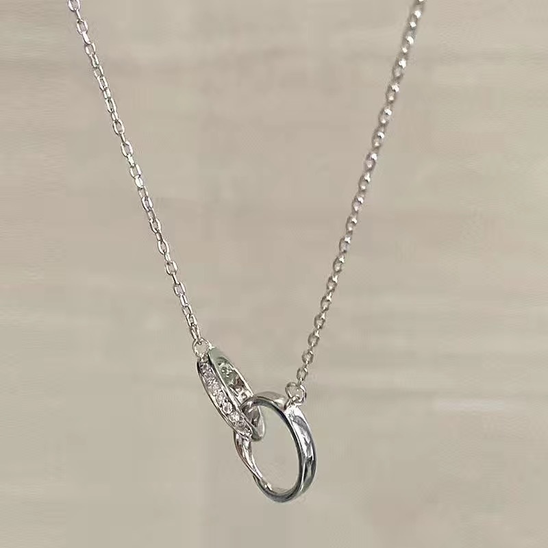 最新の売れ筋のネックレスの気質の蝶の愛のネックレスの女性の清新な百合のデザイン感がいっぱいです。|undefined