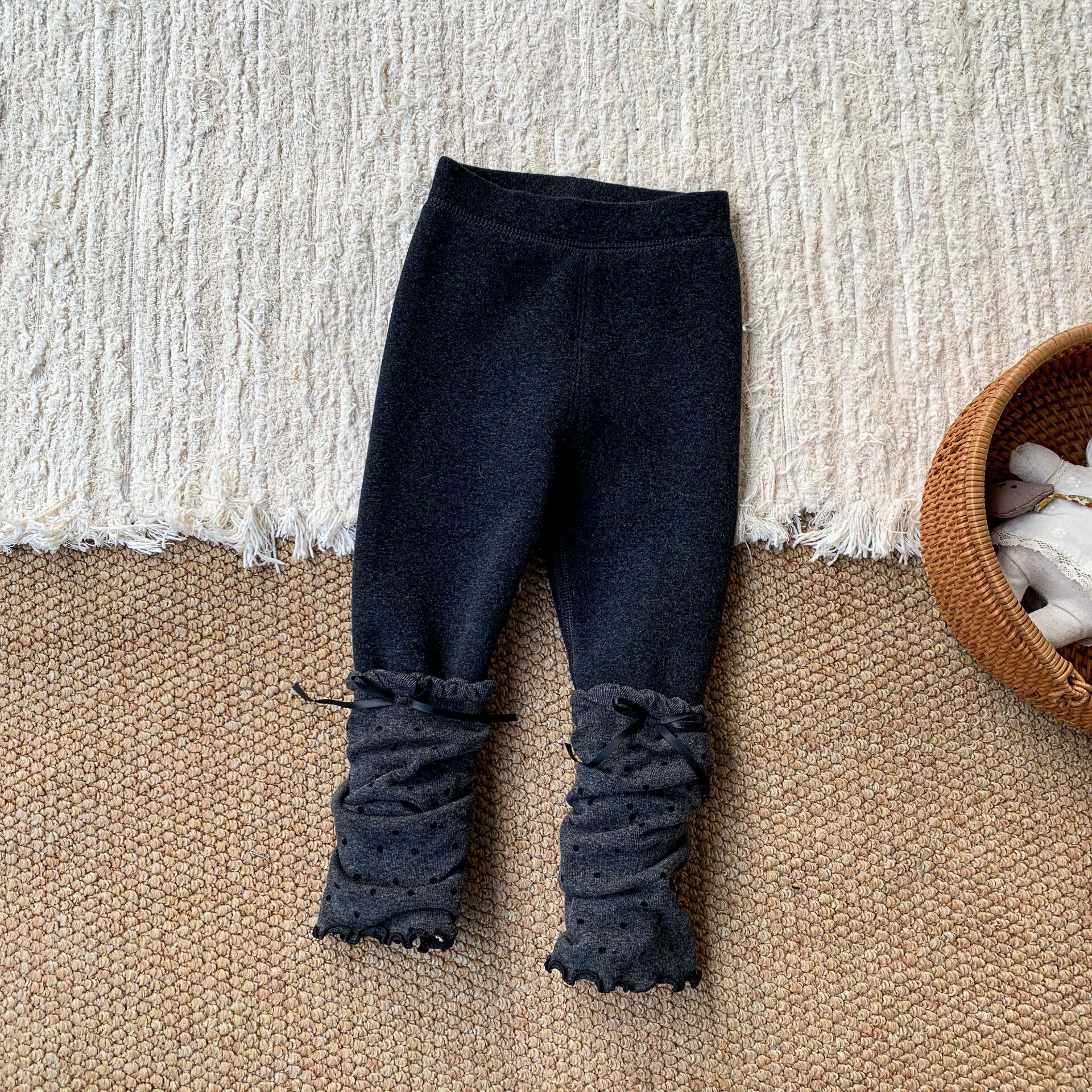 Pantalones de niña ropa de invierno 2025 nuevo estilo extranjero más tercife engrosado leggings niños bebé pantalones de otoño