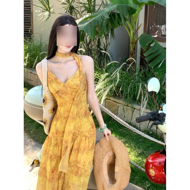 French-Style Seaside Vacation Vibe Yellow Gradient Floral Ribbon V-Neck Dress for Women, Strapless Long Dress for Photoshoots French-Style Seaside Vacation Vibe Yellow Gradient Floral Ribbon V-Neck Dress for Women, Strapless Long Dress for Photoshoots