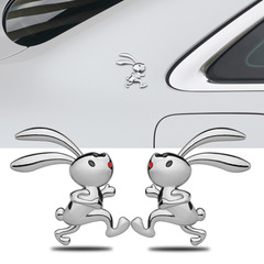 車の金属の車はウサギの車を貼ってウサギの側を貼ってウサギの尾を貼ってかわいい車を貼って個性の車を貼って貼ります。