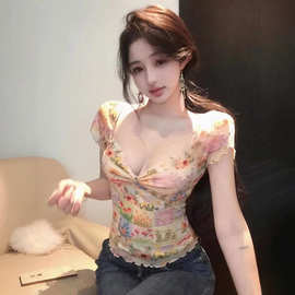 法式复古油画花卉印花短袖T恤女夏季辣妹性感扭结v领修身短款上衣