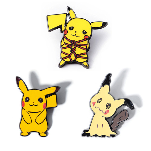 Anime two-dimensional creative pet Pikachu Elf anime brooch badge metal glue jewelry