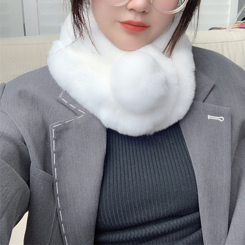 Écharpe en fourrure de renard avec pompons - étole en lapin douce_voghion.com