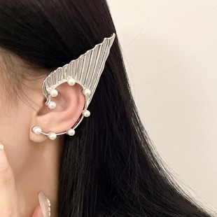 Pearl elf ear bone clip earless ear clip light luxury niche high-grade female ear clip personality exaggerated earrings Halloween