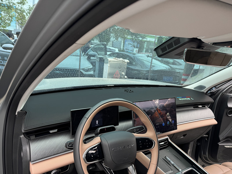 Ruihu 8L Instrument Panel Light Protection Pad Central Control Workbench Sunscreen Shading Fur Decoration Modification Accessories
