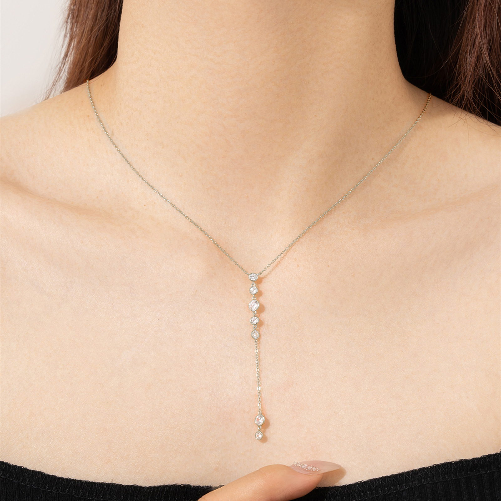 6g Weight 0.05µm-0.08µm Gold Plating Thickness Electroplating Gold Plating Process 925 Sterling Silver Zircon Cable Chain Inlay Round Pendant Necklace