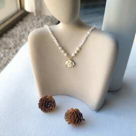 法式山茶花珍珠项链女款小香风轻奢小众设计感锁骨链颈链配饰气质