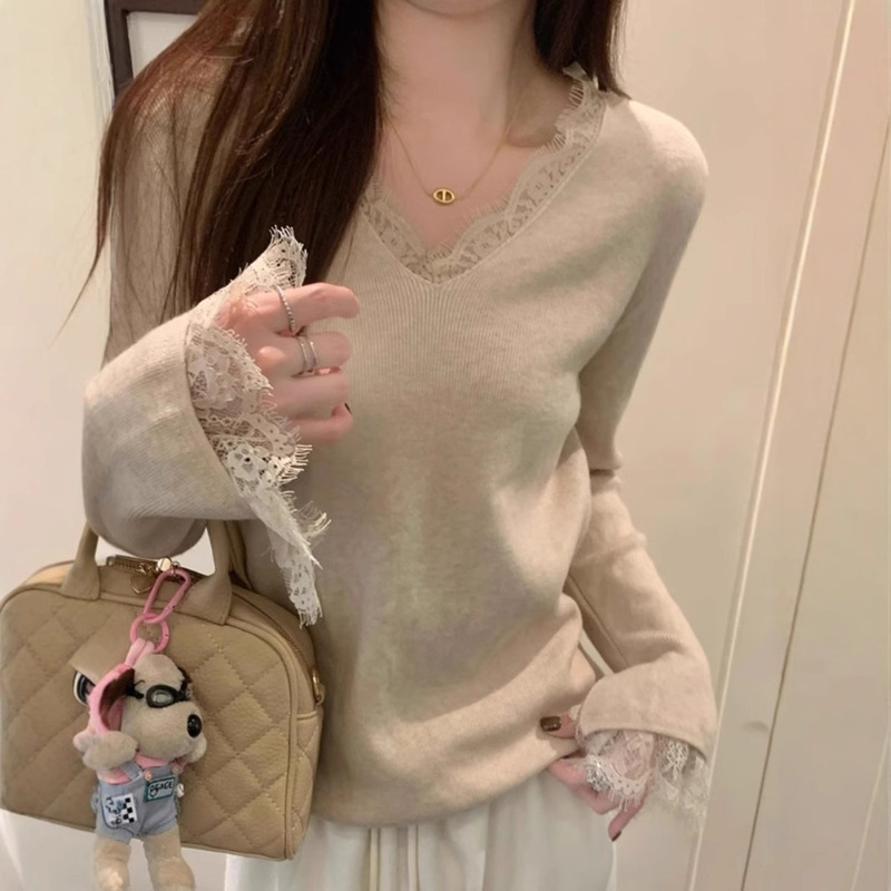 韩系蕾丝V领长袖针织衫女秋冬穿搭设计感内搭打底修身喇叭袖上衣|undefined