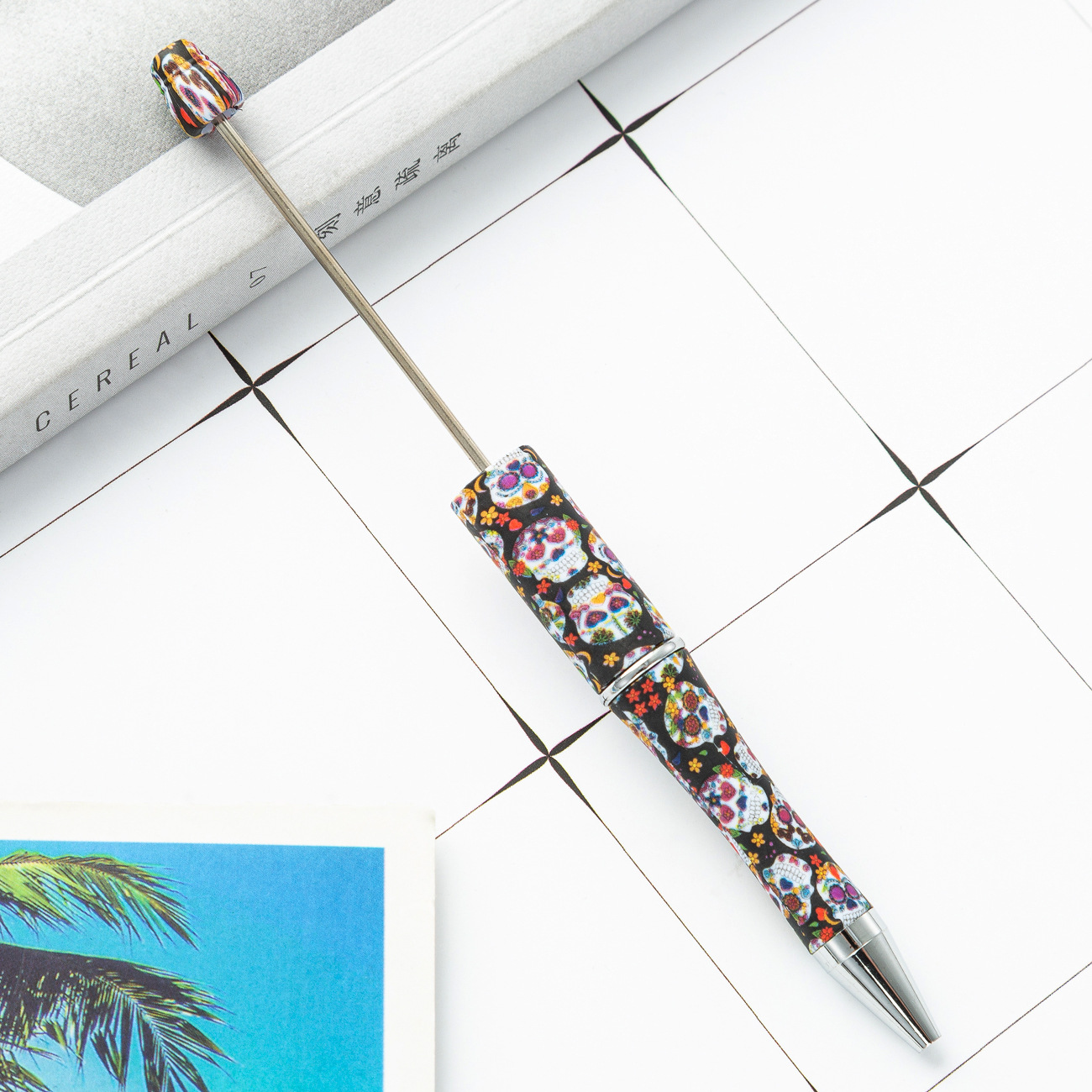 Pluma de cuentas de plástico bricolaje creativo hecho a mano estampado de leopardo pluma floral de cuentas de vaca impresión al por mayor nueva pluma de cuentas de plástico