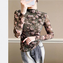 气质玫瑰花朵印花上衣女秋装新款欧货内搭网纱打底衫修身长袖t恤