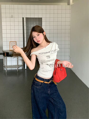 260g Rayon American-Style Sleek Letter-Print Off-Shoulder Short-Sleeve T-Shirt for Women—Summer Design, Irregular Fit, Body-Hugging Top