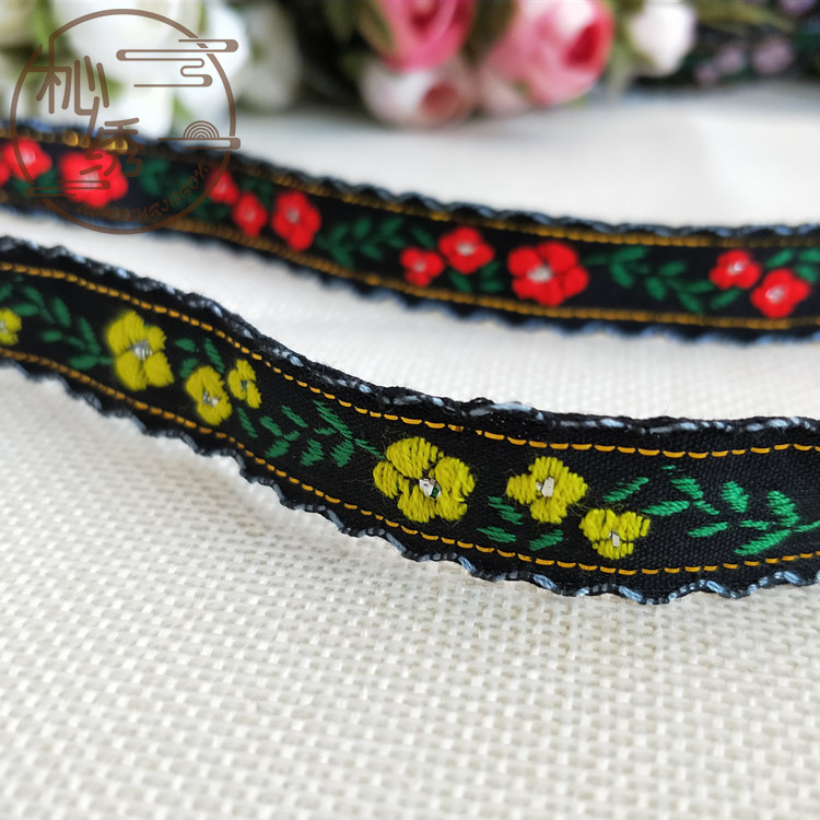 現物の美しい刺繍の小さい立体の田園風の舞台の服装は辺の双歯の辺の民族の風の綿の質のジャカードのリボンをはめ込みます。