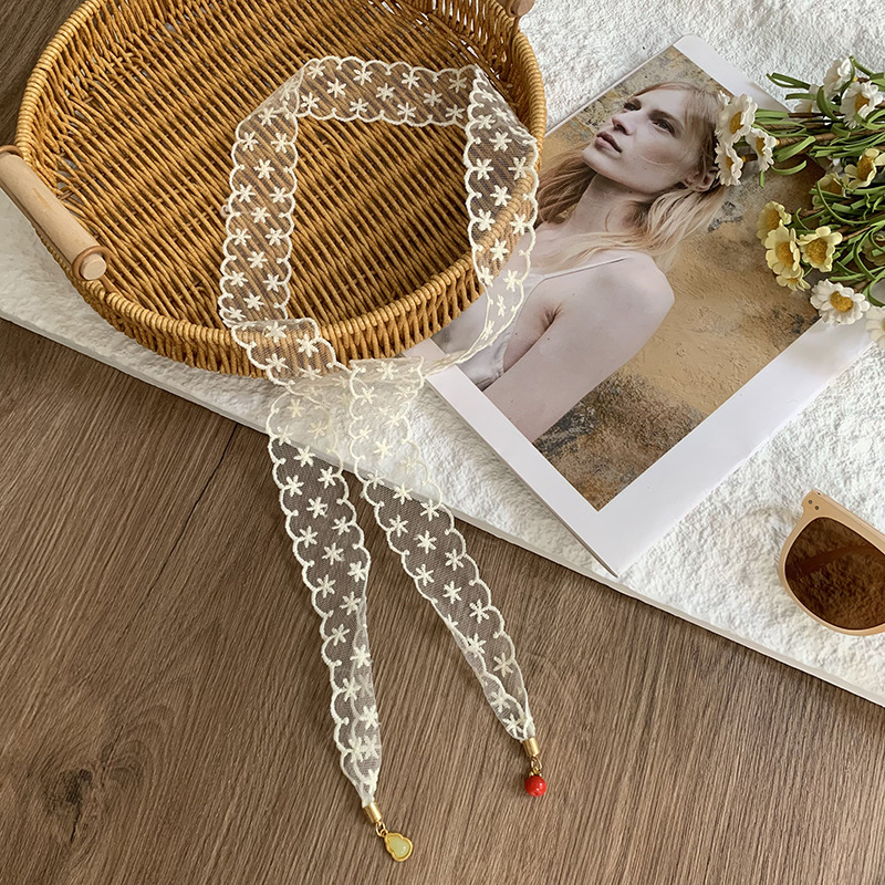 Nuevo colgante de moda de encaje de hadas trenzado correa de cabello flotante correa de cabello blanca correa de cabello universal temperamento correa de cabello hueco