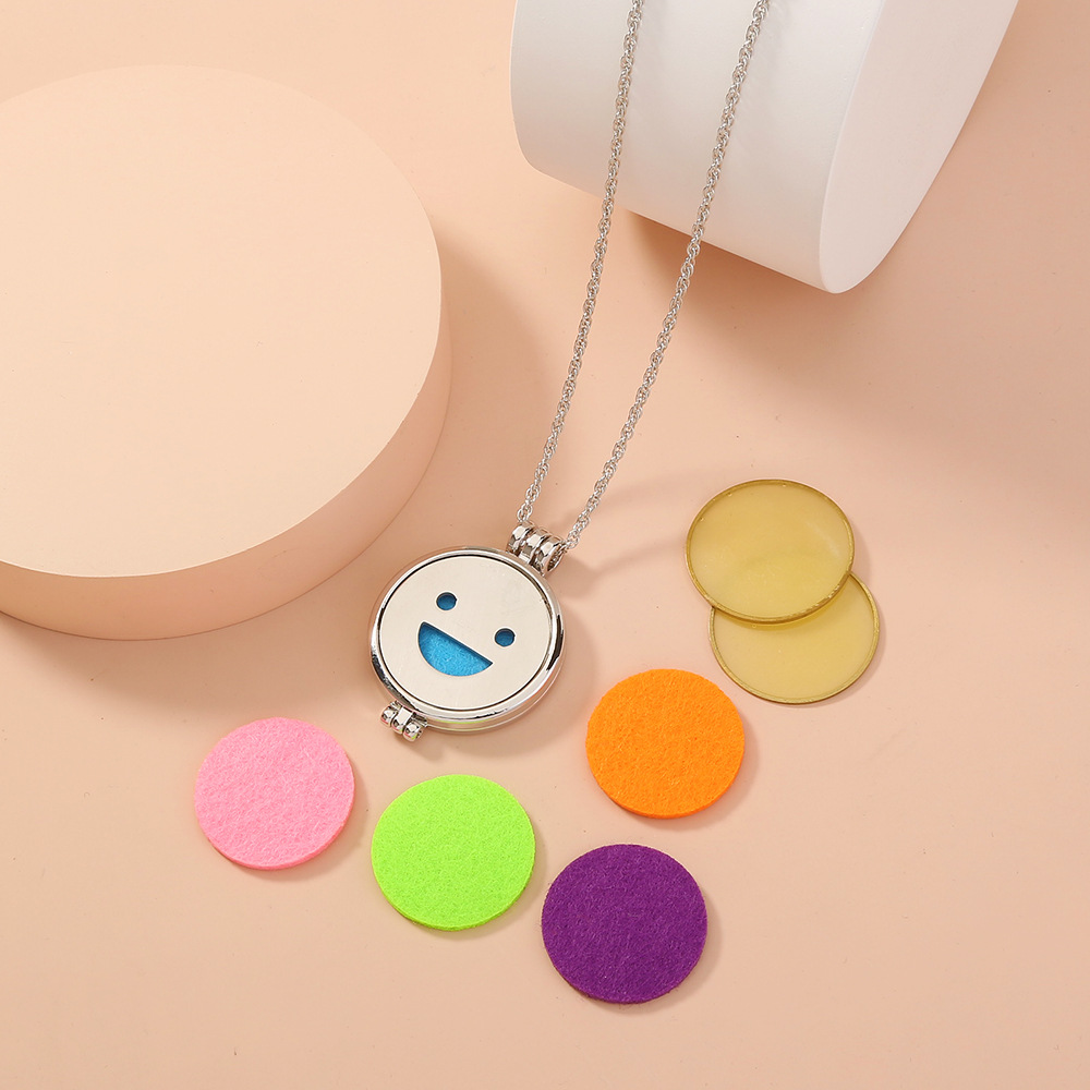 European And American Pendant Trend Atmosphere Fashion Hip Hop Smiley Face Expression Handmade Diy Aromatherapy Luminous Pendant Ornaments Necklace display picture 5