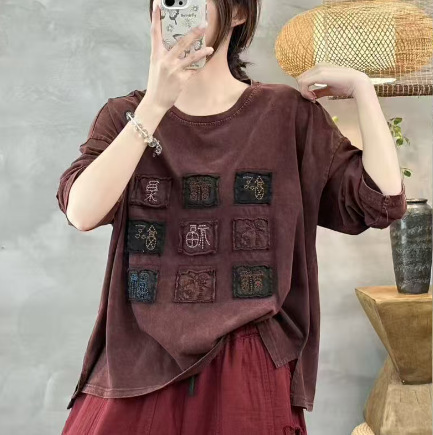 Autumn New 2025 Retro Distressed Embroidered Patchwork Versatile Casual Fashion Round Neck Long Sleeve T-Shirt
