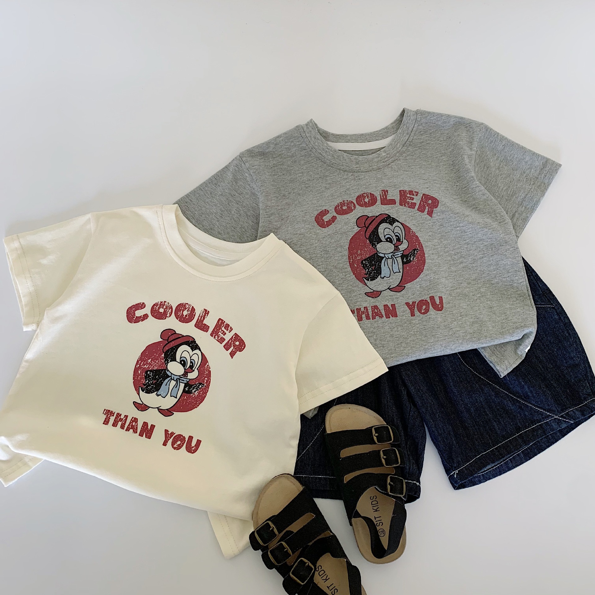 Camiseta de manga corta para niño Maibao 2025 nuevo vestido de verano para niños y niños pequeños y medianos top de media manga estilo fino de verano a clase