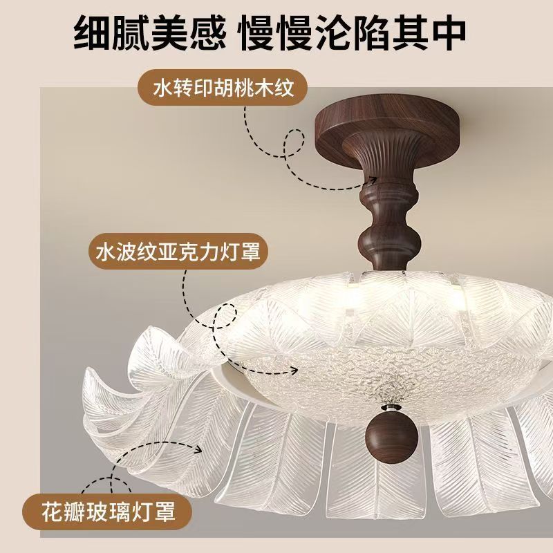 Lámpara de dormitorio retro de estilo antiguo francés Lámpara de techo de viento Nanyang Candelabro creativo simple 2025 nueva lámpara de dormitorio principal