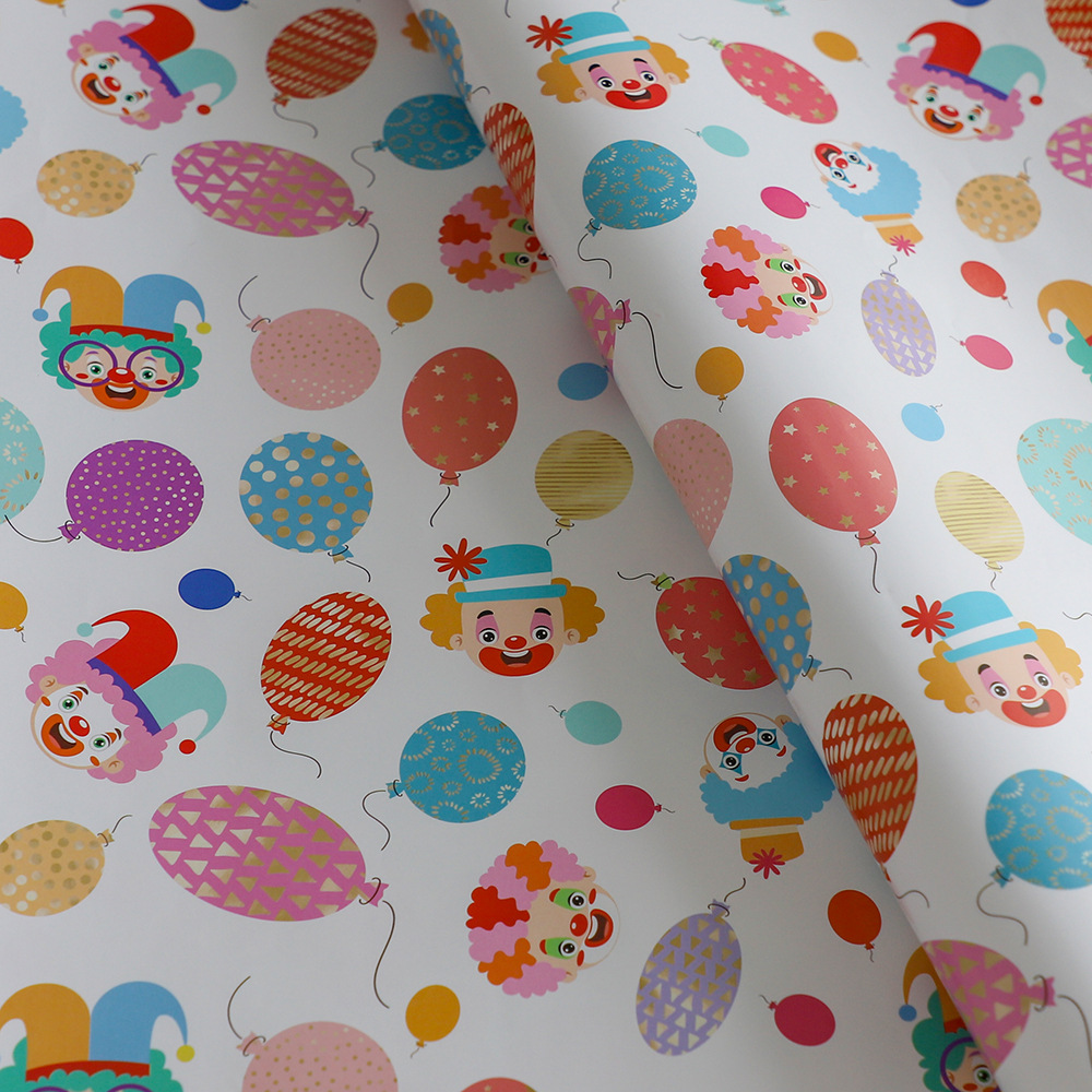 Nueva temporada escolar, cumpleaños, vacaciones de Navidad, regalos para niños, lindo papel de regalo de decoración de papel de regalo de dibujos animados
