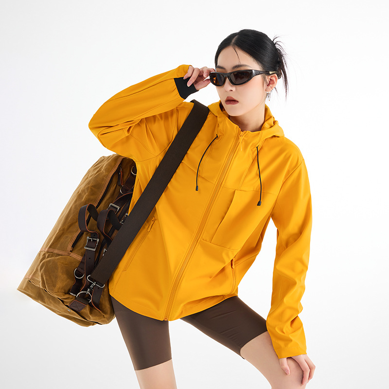 Spring new product: simple and stylish hooded three-proof outdoor jacket for couples, couple's jacket 99688