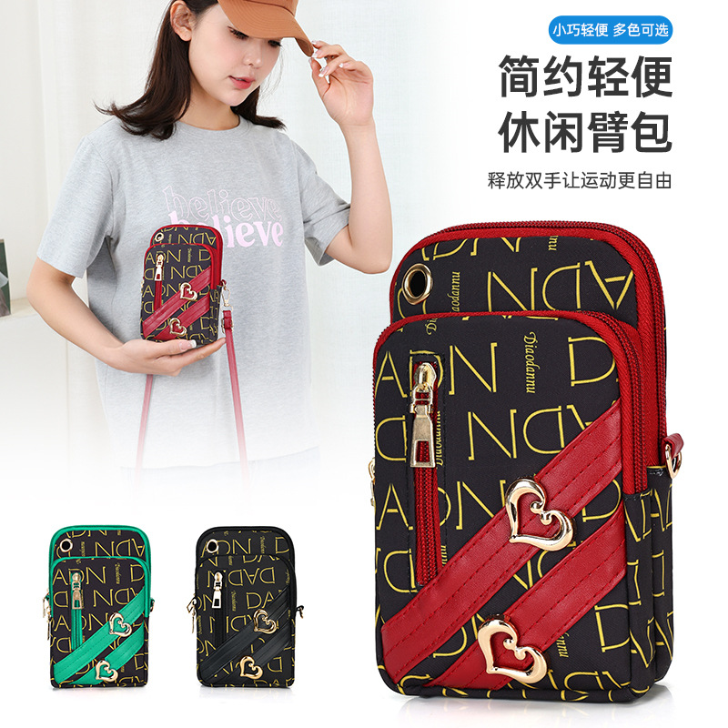 新款中年女士包包包时尚休闲百搭多层手机臂包斜挎女背包挎肩包
