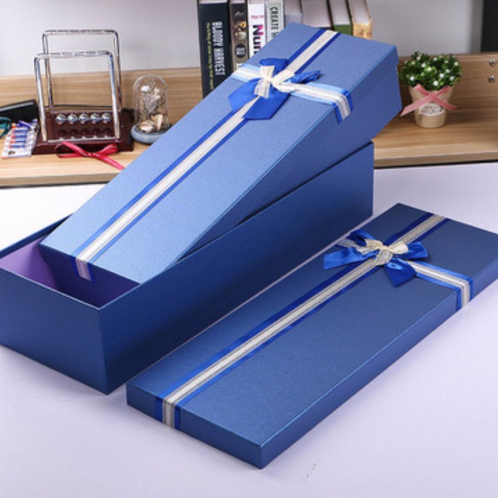 Venta directa del fabricante de empaques para flores: caja rectangular de embalaje de alta gama con diseño de dibujos animados para ramos de rosas.