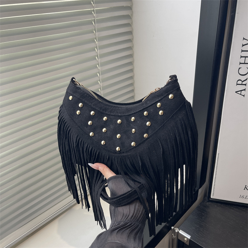 Women's 2025 Trendy New Western Tassel Bag Imitation Deerskin Leather Ins Crossbody Bag American Saddle Bag Versatile Women's 2025 Trendy New Western Tassel Bag Imitation Deerskin Leather Ins Crossbody Bag American Saddle Bag Versatile