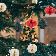 Amazonクリスマスランタン球形クリスマスツリーペンダントクリスマスパーティーミニハニカムボール家庭装飾用品