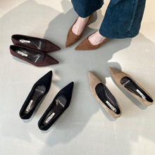 黑色小细跟绒面单鞋女鞋子2025新款春秋冬气质法式尖头低跟浅口鞋