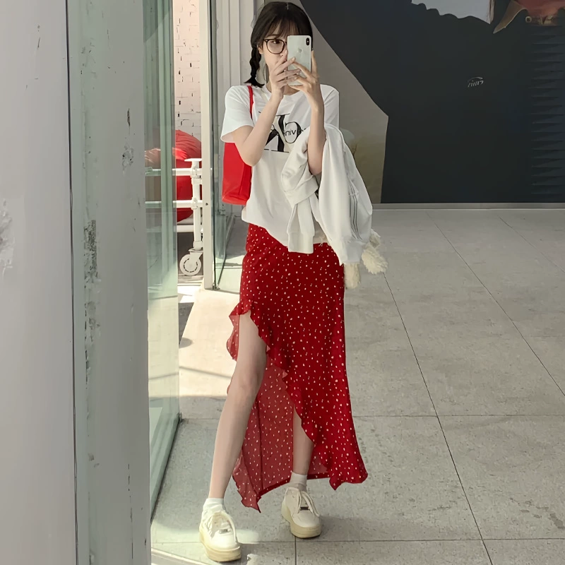 Красная цветочная юбка-бюст женская летняя 2025 новая высокая талия тонкая маленькая нерегулярная юбка бедра