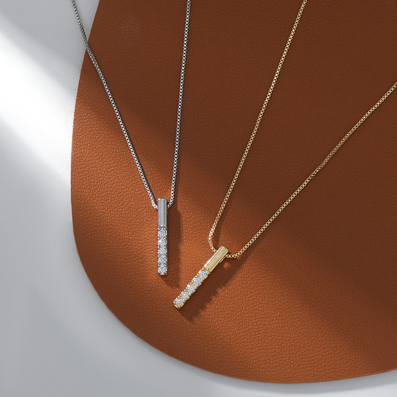 Geometric Charm Clavicle Necklace